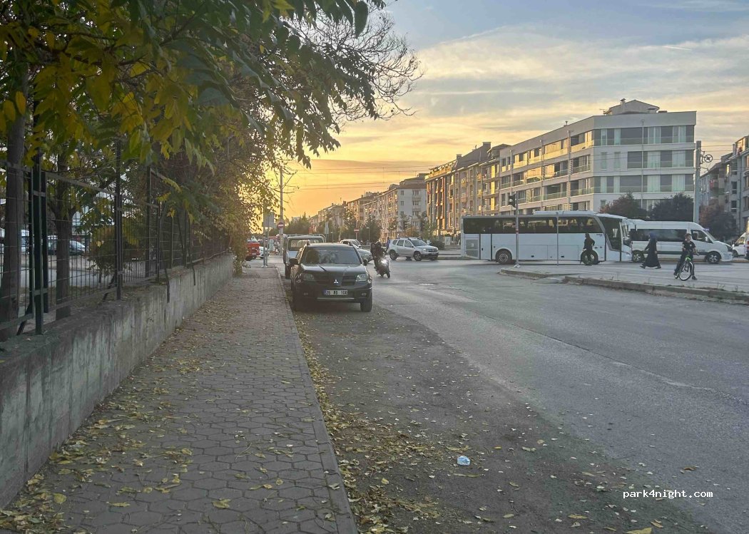 (26120) Şeker - 7 Ihlamur Ağacı Sokak — foto