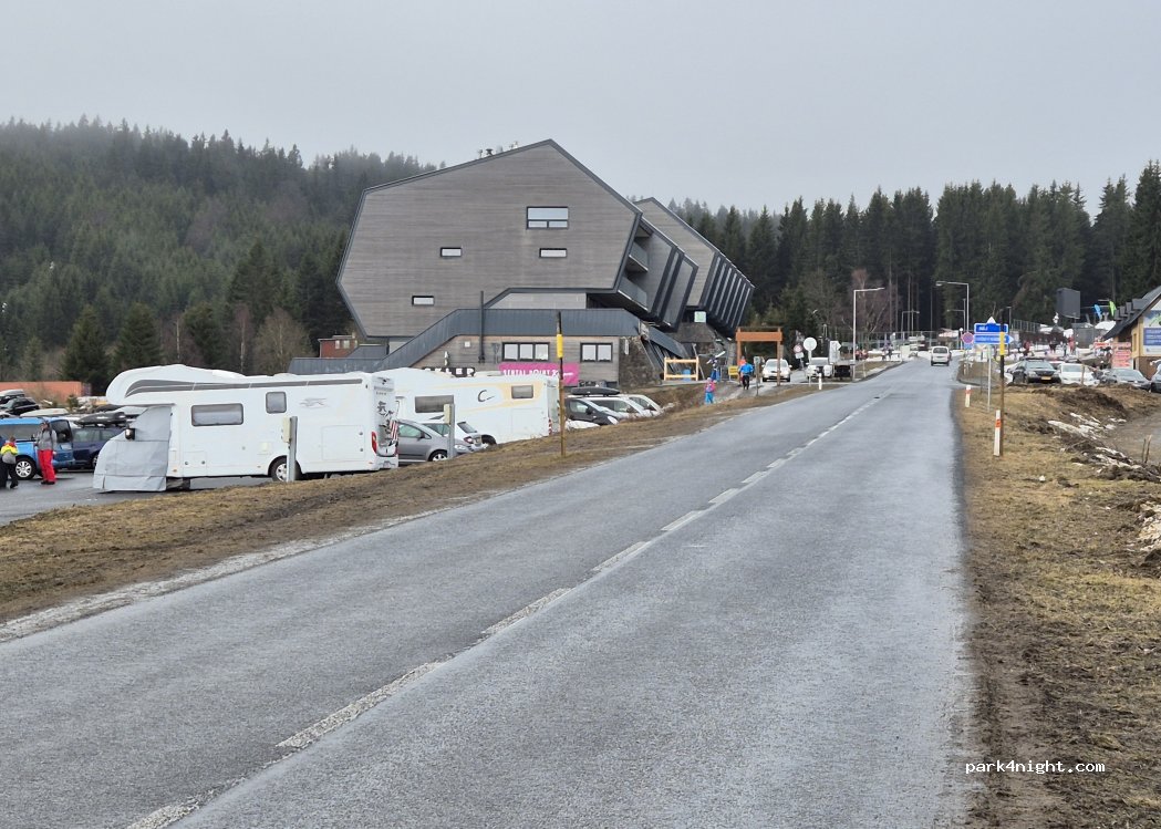 Skiareál Klínovec - Parking P2 — foto 5