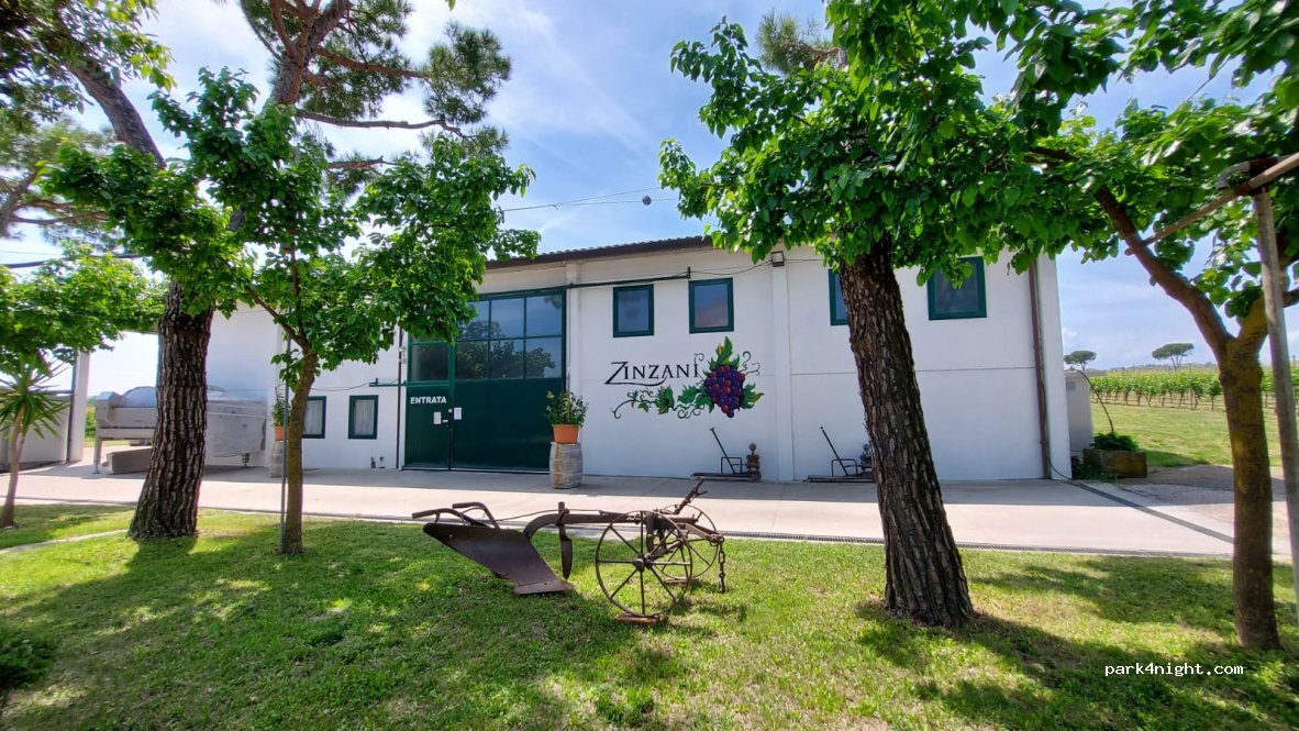 Zinzani winery — foto