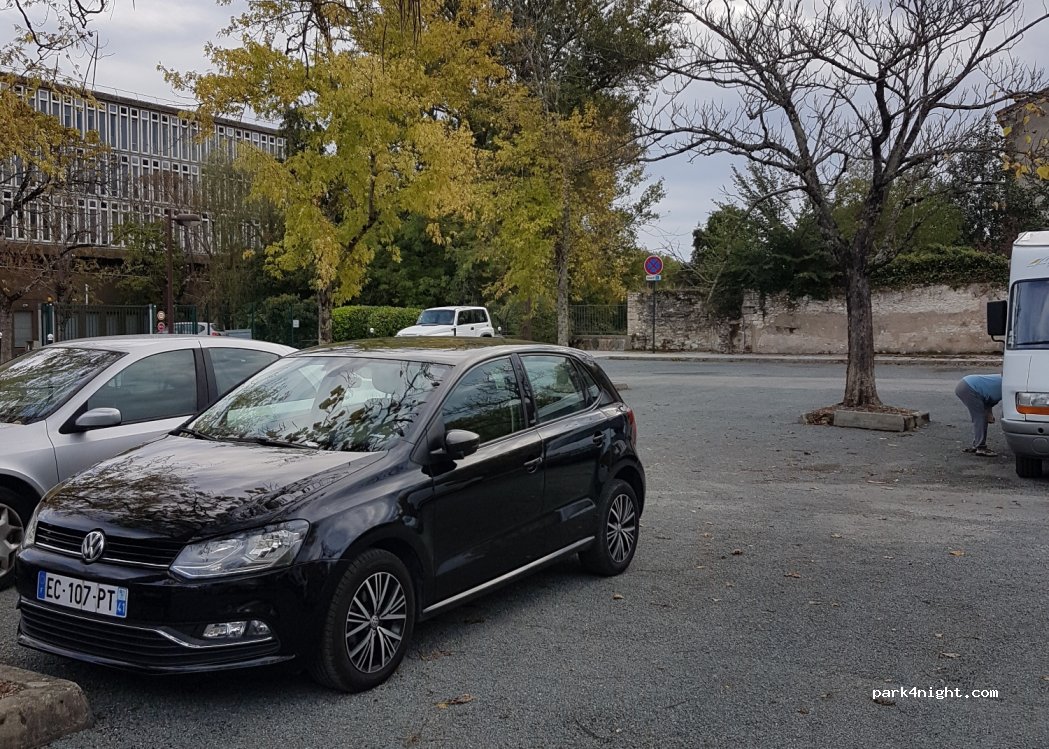 (81100) Castres - 11 Rue Christian d'Espic — foto 2
