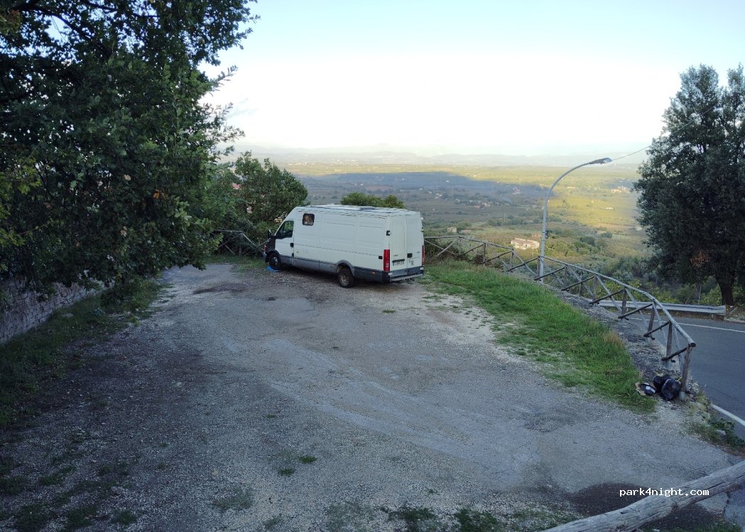 (01038) Soriano Nel Cimino - 551 Viale dei Castagni — foto
