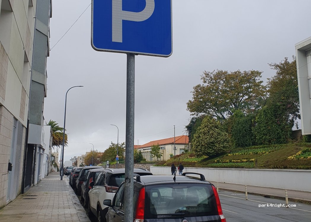 (4250-162) Porto - 1623 Rua da Constituição — foto