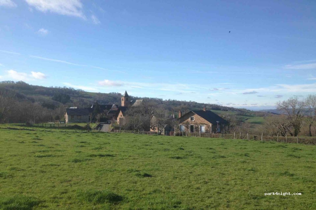 (12390) Escandolières - Le Puech du Vent — foto 2