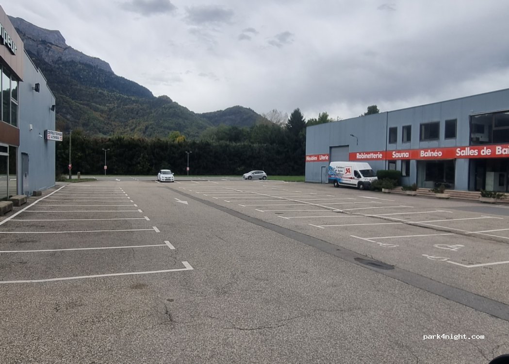 (74700) Sallanches - 937 Route du Fayet — foto 2