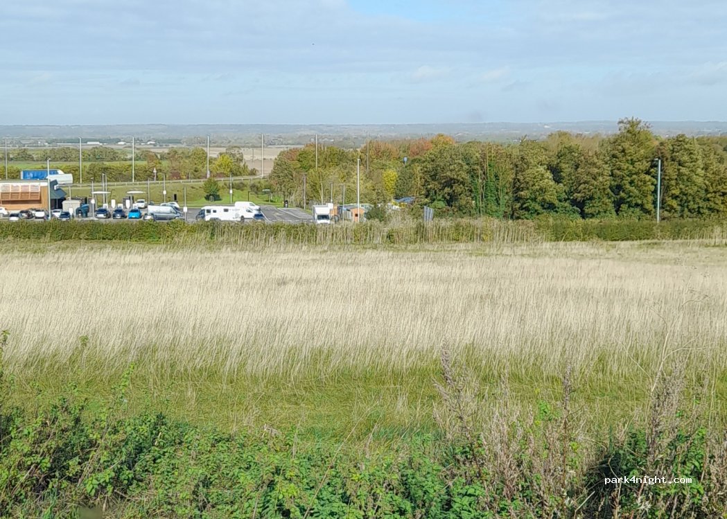 Ashridge Caravan and Motorhome Club Campsite — foto