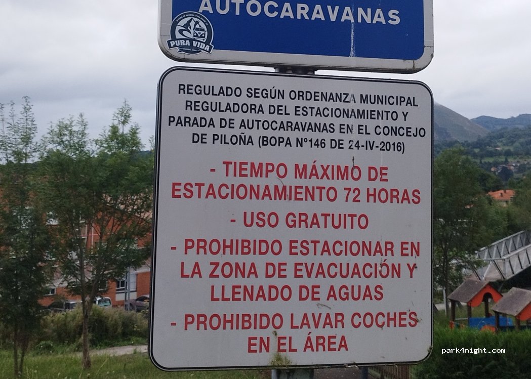 (33530) Infiesto - 3 Plaza la Benéfica — foto 2