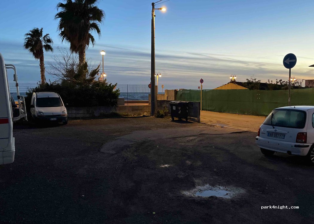 (18019) Vallecrosia - 151 Via 1° Maggio — foto 2