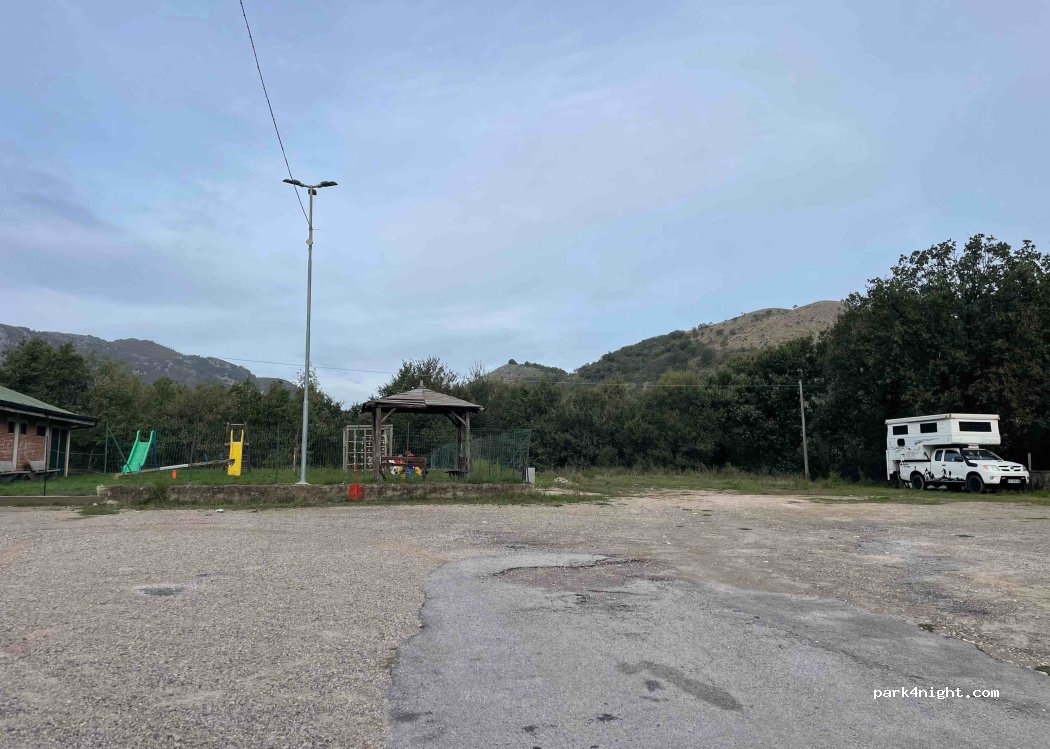 (84090) Castiglione del Genovesi - SP24b — foto