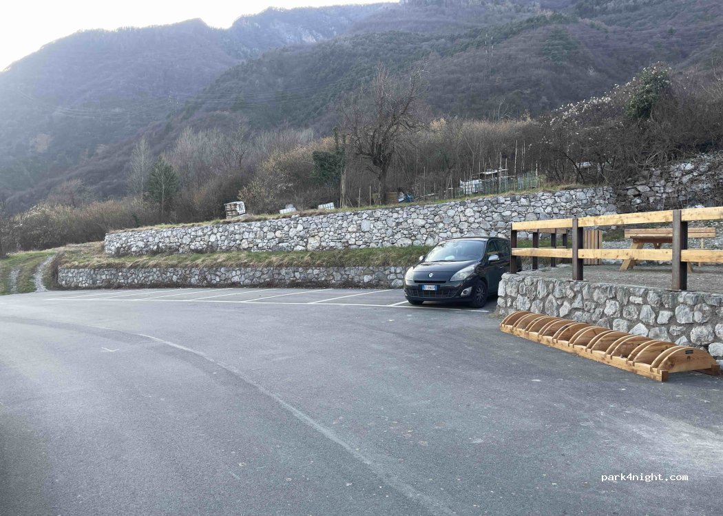 (25050) Losine - Unnamed Road — foto
