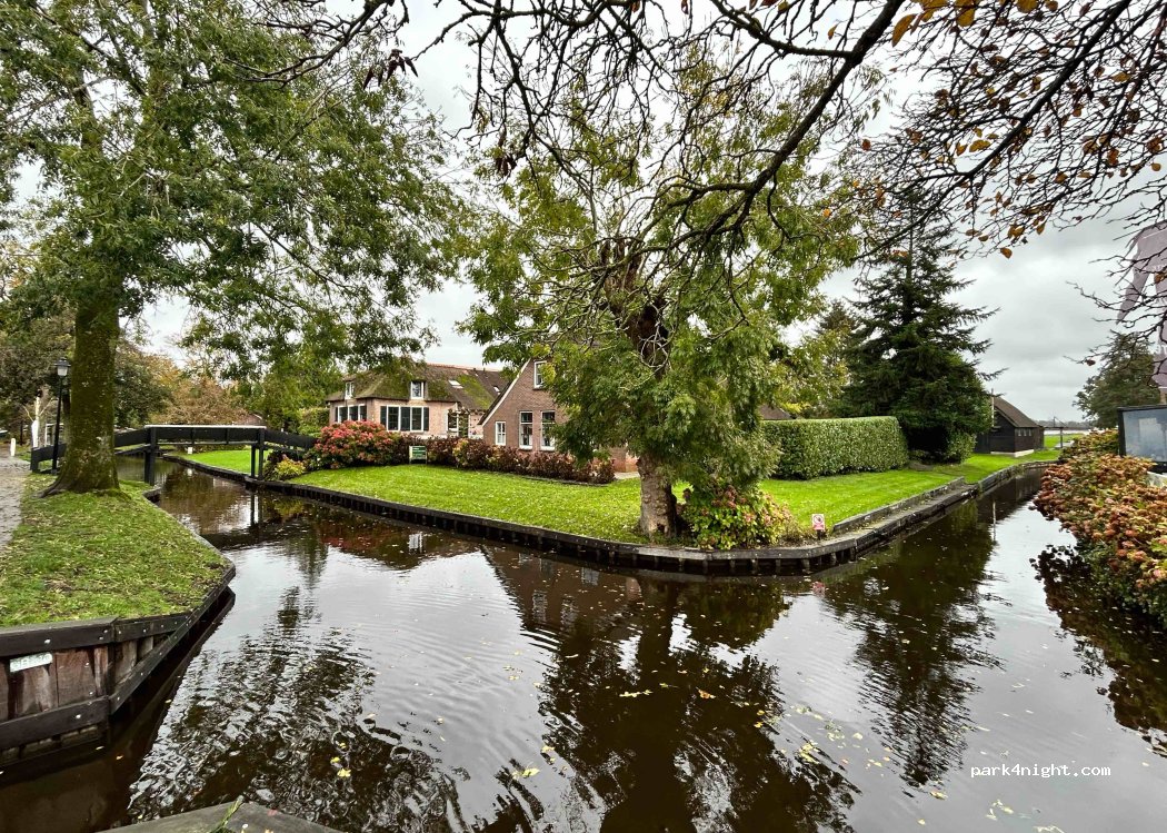 (8355 DL) Giethoorn - 2 Eendrachtsplein — foto