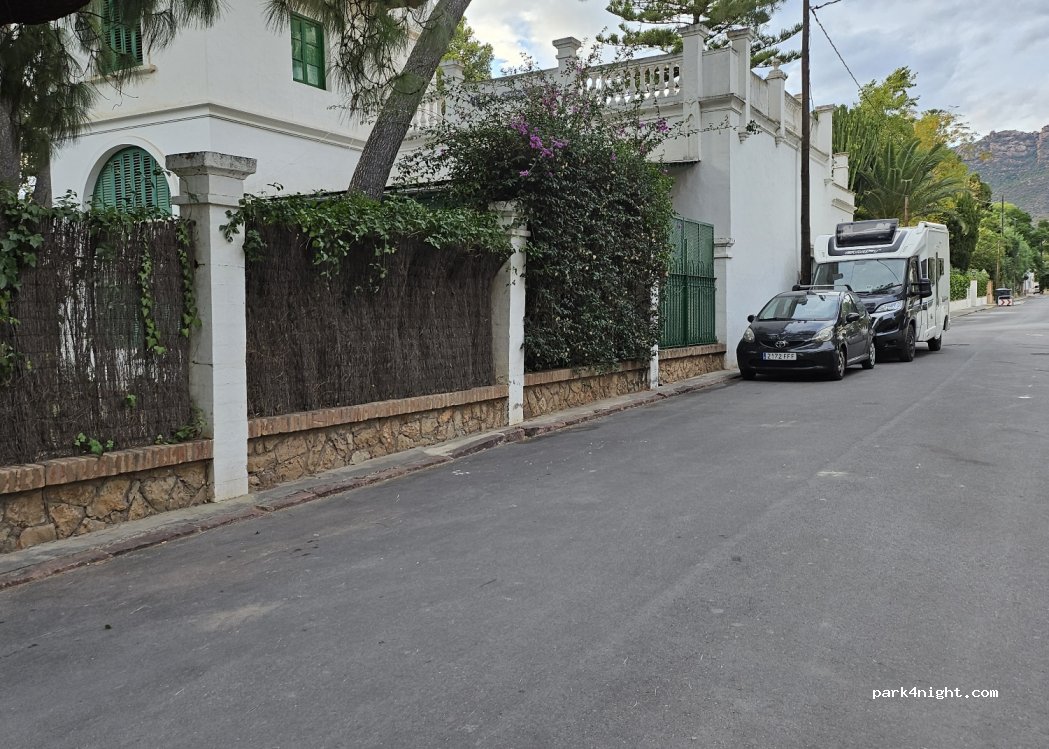 (12560) Benicàssim - 1 Carrer Conde Bau — foto