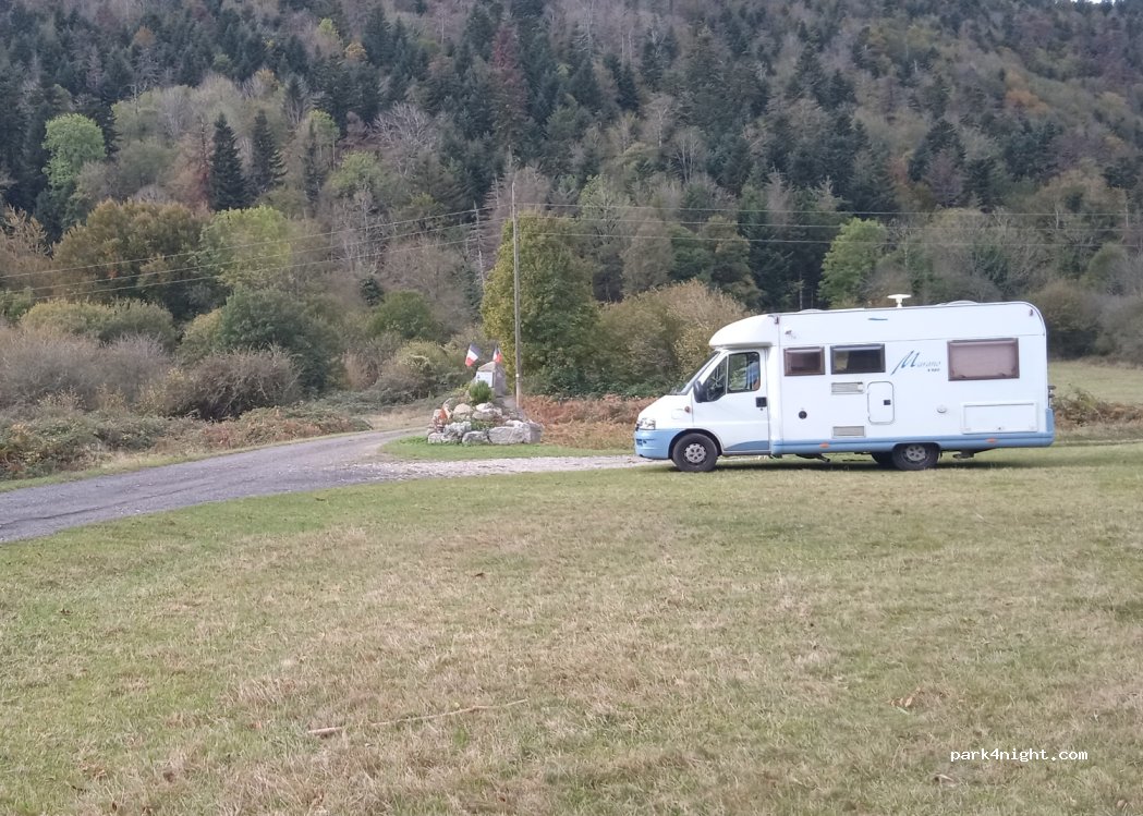 (11340) Belvis - D422 — foto