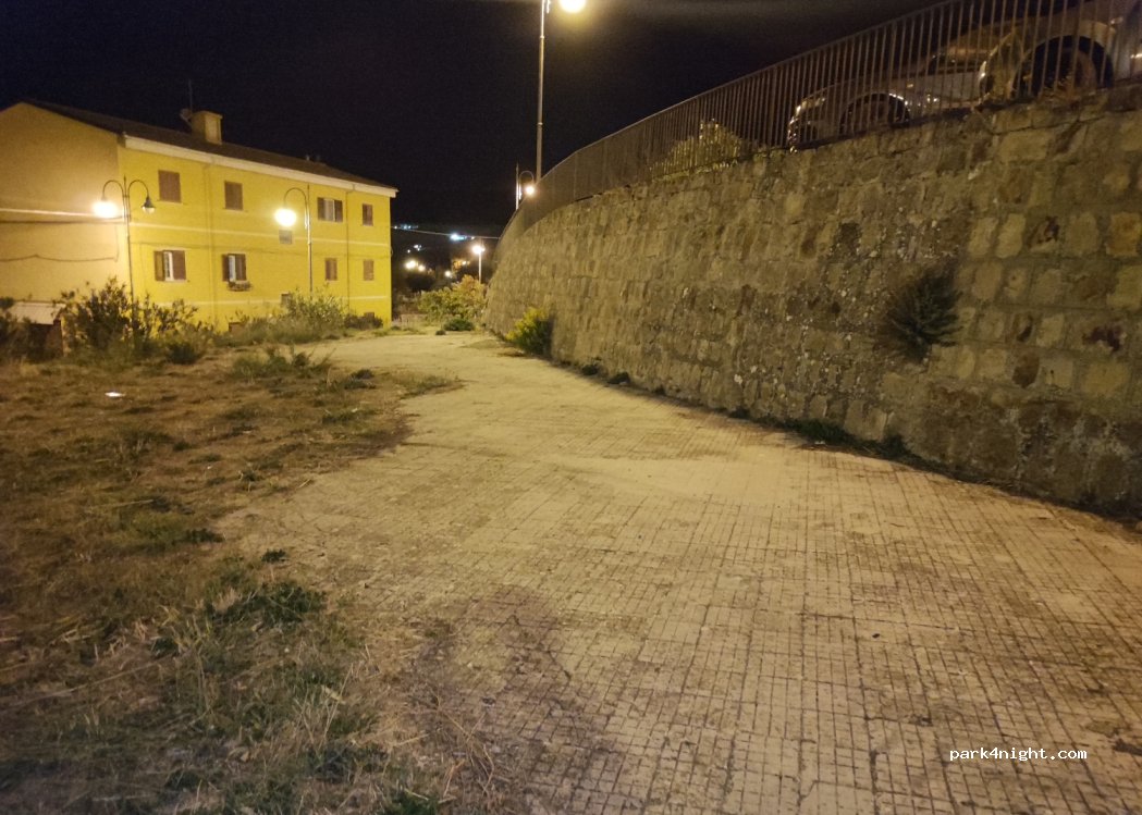 (90027) Petralia Sottana - 1 Via Nilde Iotti — foto