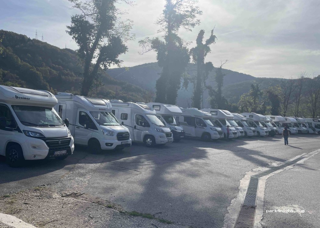 () Jajce - Unnamed Road — foto