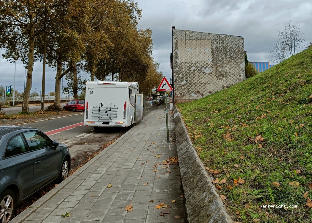 (7000) Mons - 18b Boulevard Charles Quint — foto