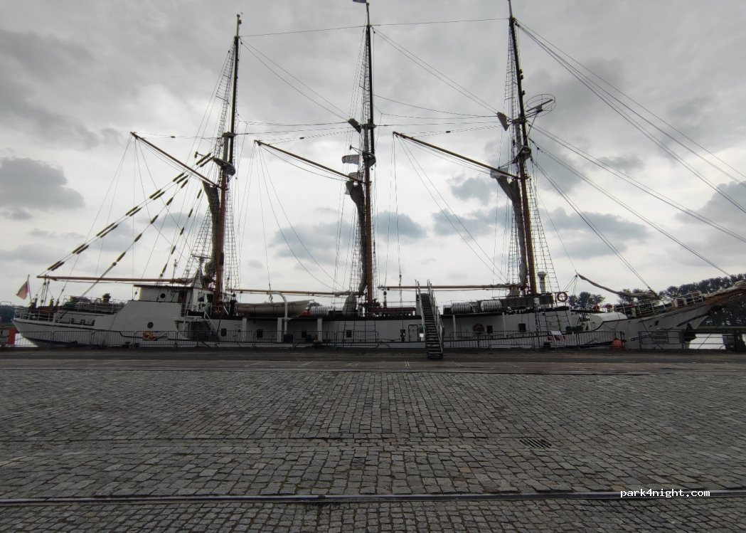 Wohnmobilstellplatz Elsflether Hafen — foto 4