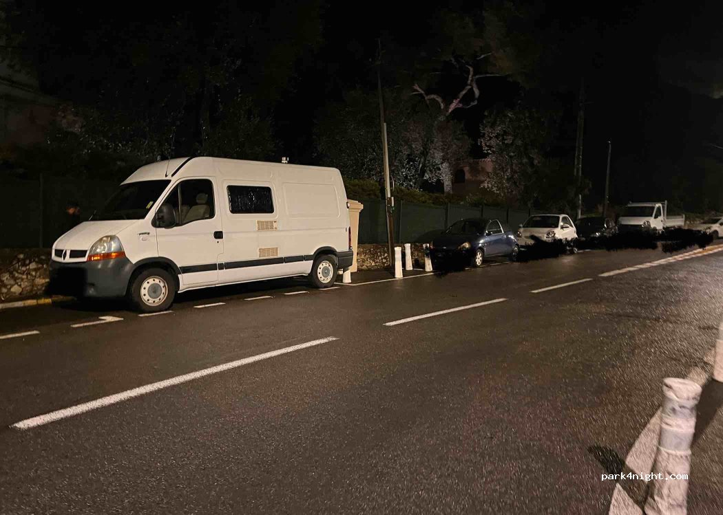 (06160) Antibes - 3 Avenue de la Rostagne — foto 2