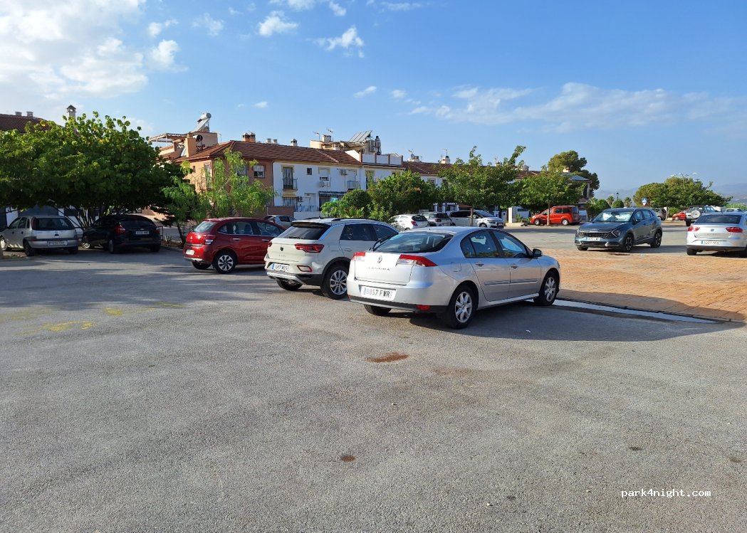 (29130) Alhaurín de la Torre - 24 Avenida de la Alhambra — foto 4