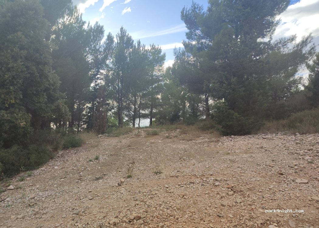 (20215) Popovići - Unnamed Road — foto