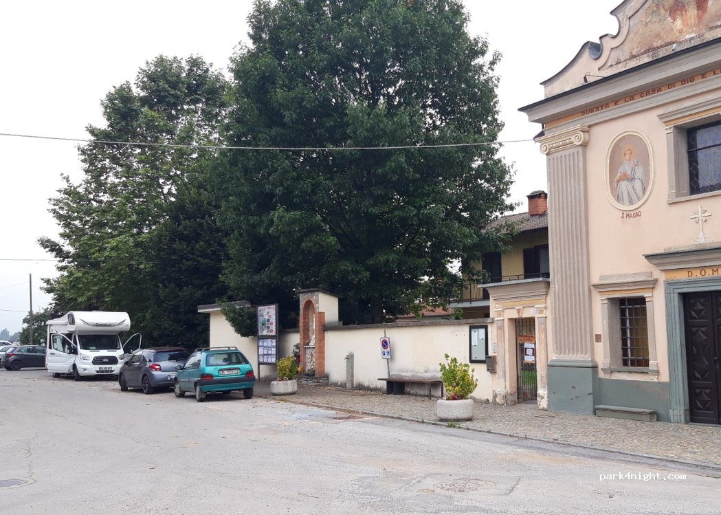 (12012) San Mauro - 14 Piazzale don Antonio Dutto — foto 2