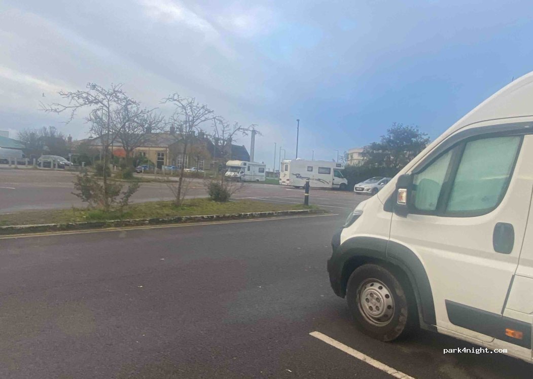(LA4 4BU) Morecambe - 205 Marine Road Central — foto 3