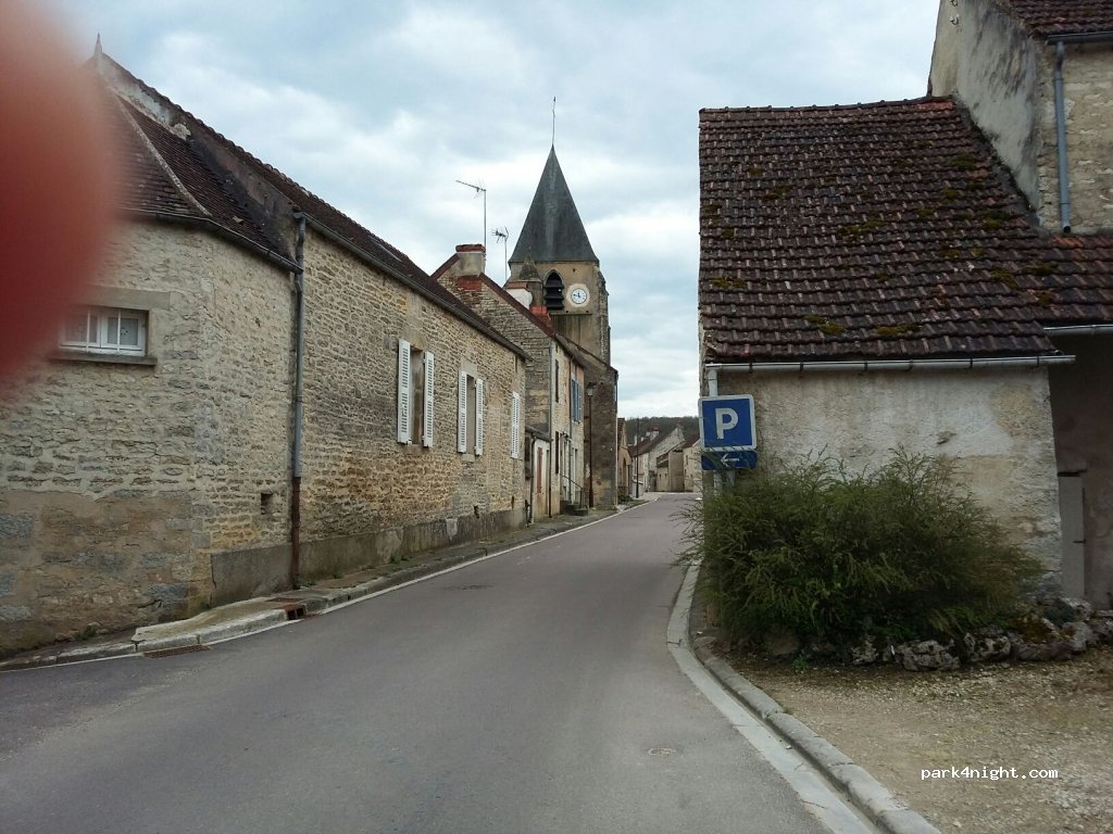 (89440) Massangis - 2-6 Rue du Moulin — foto