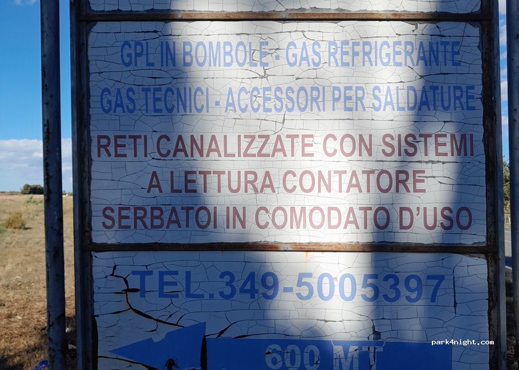 (88841) Isola di Capo Rizzuto - Unnamed Road — foto