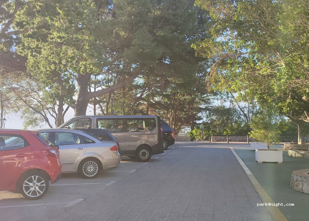 (29650) Mijas - 26 Plaza Virgen de la Peña — foto
