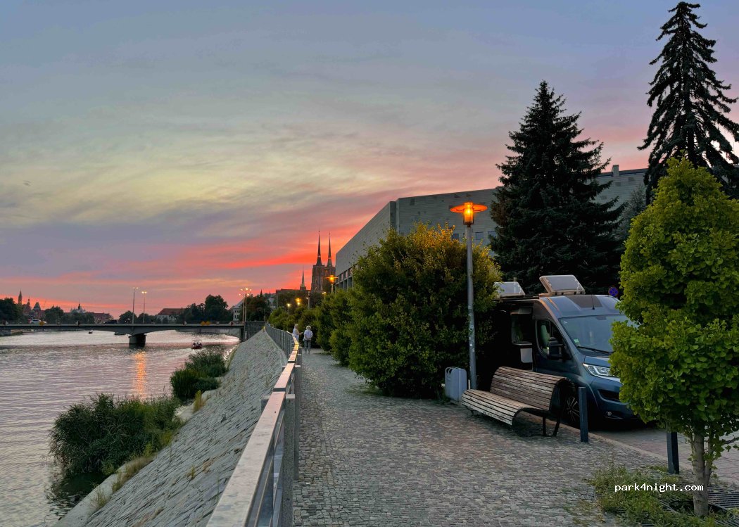 (50-300) Wrocław - Fryderyka Joliot-Curie — foto 2