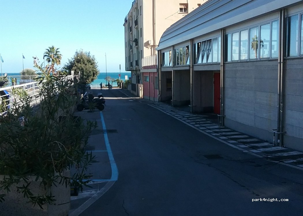 (17053) Laigueglia - Via dei glicini — foto 3