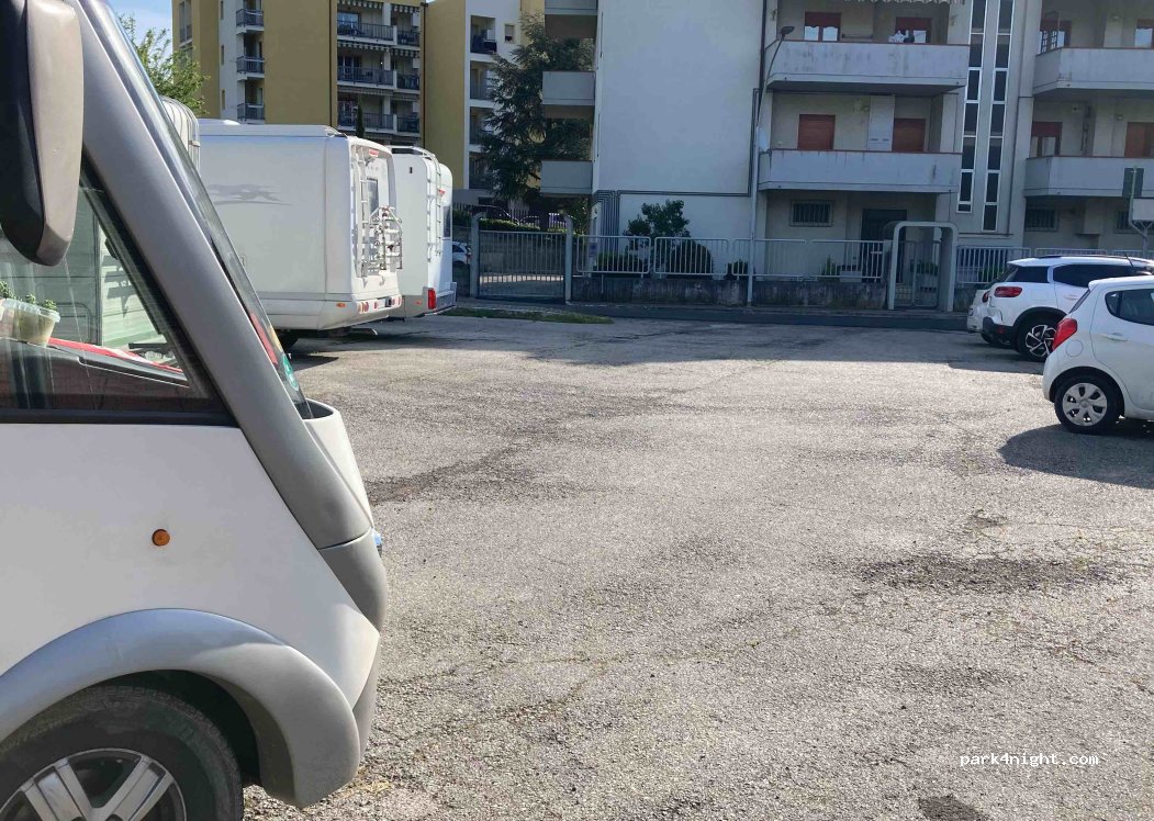 (63100) Ascoli Piceno - Via Giovanni Battista Pergolesi — foto
