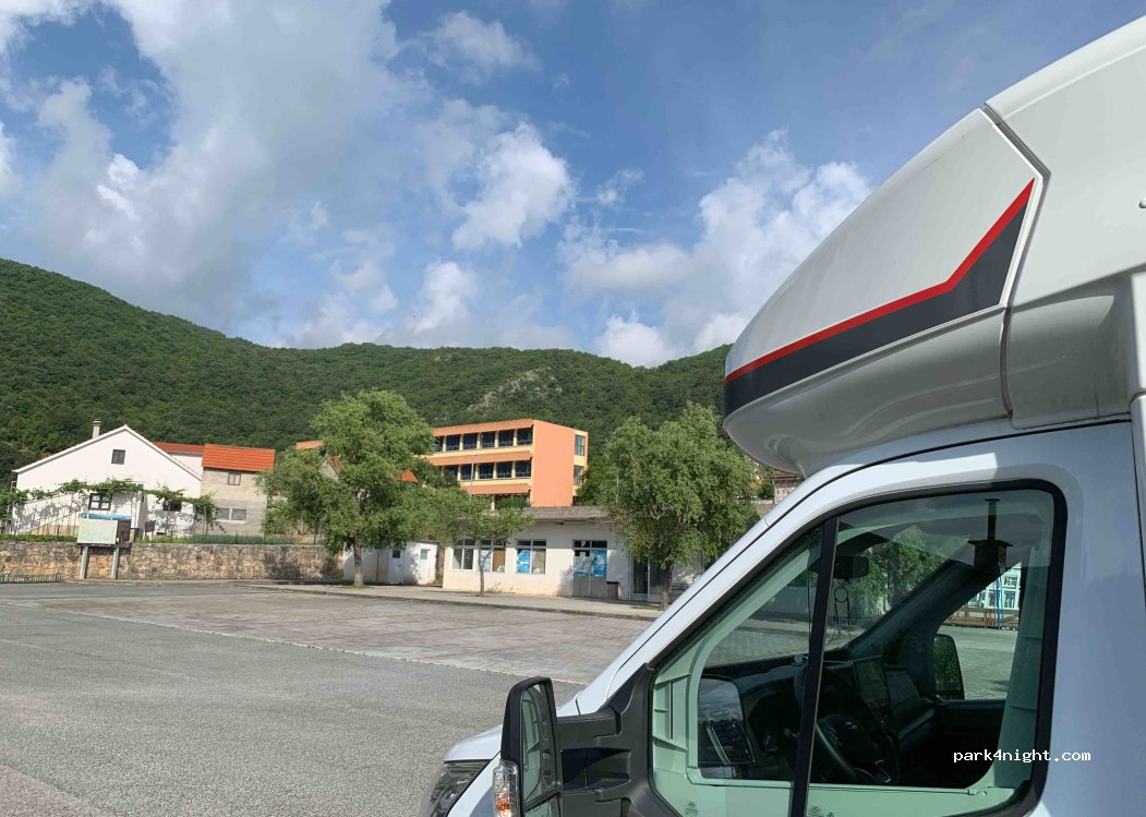 (21236) Vrlika - 4 Hrvoja Vukčića Hrvatinića — foto 3