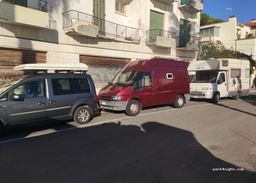 (18013) Diano Marina - 13 Viale Torino — foto