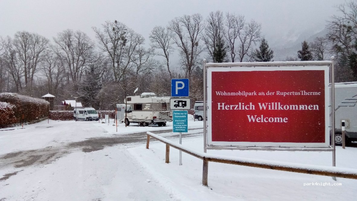 Wohnmobilpark An Der Rupertus Therme — foto