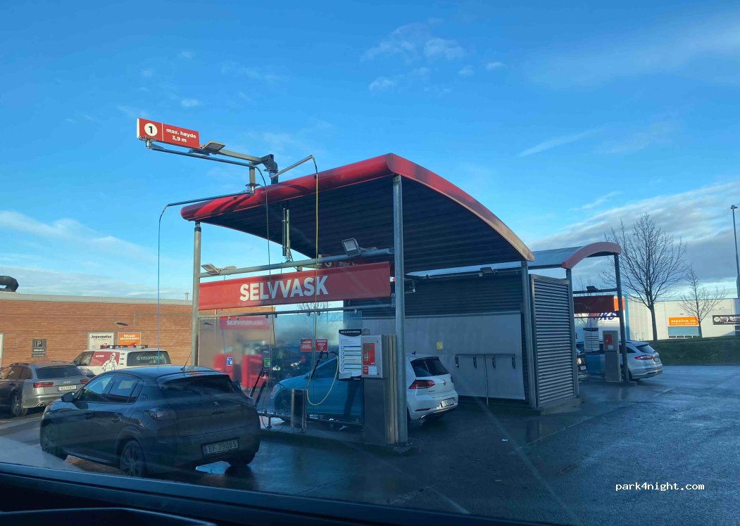 (7047) Trondheim - 16 Tungasletta — foto