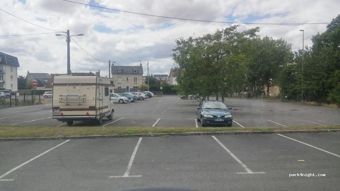 (14000) Caen - 25-31 Avenue Albert 1er — foto 2