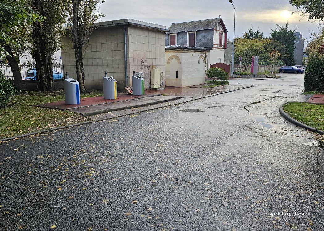 (14800) Deauville - 14 Rue Carnot — foto 2
