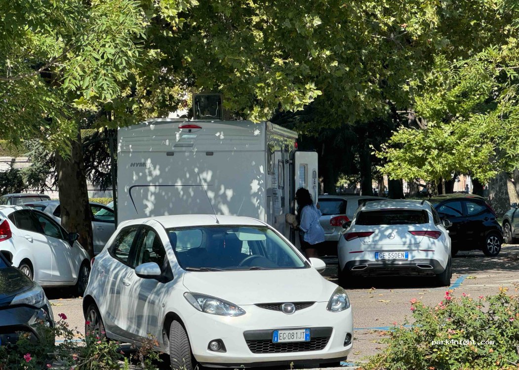 (46100) Mantova - 36 Piazza Virgiliana — foto 3
