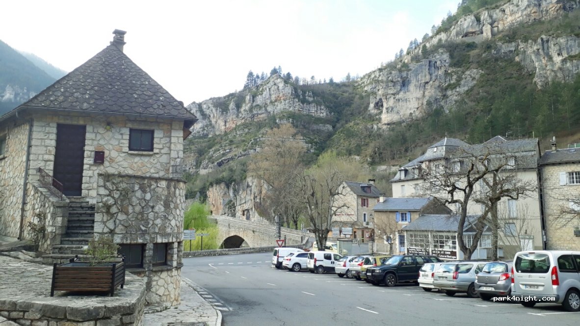 (48210) Sainte-Énimie - Route de Mende — foto 2