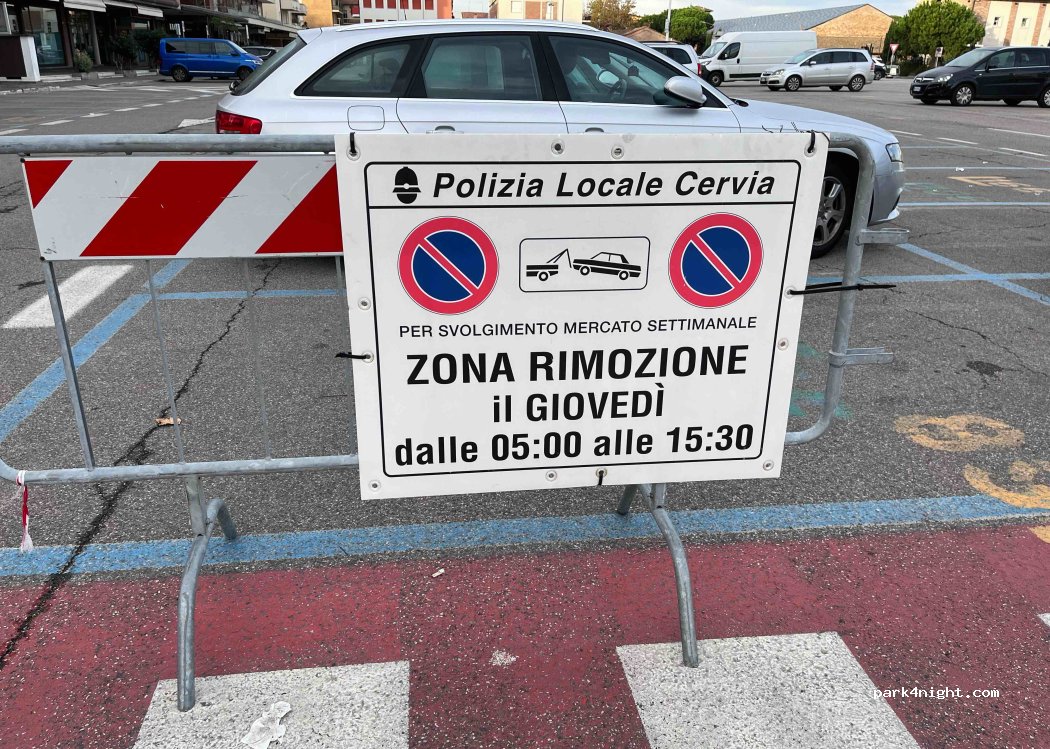 (48015) Cervia - 4 Piazza Andrea Costa — foto