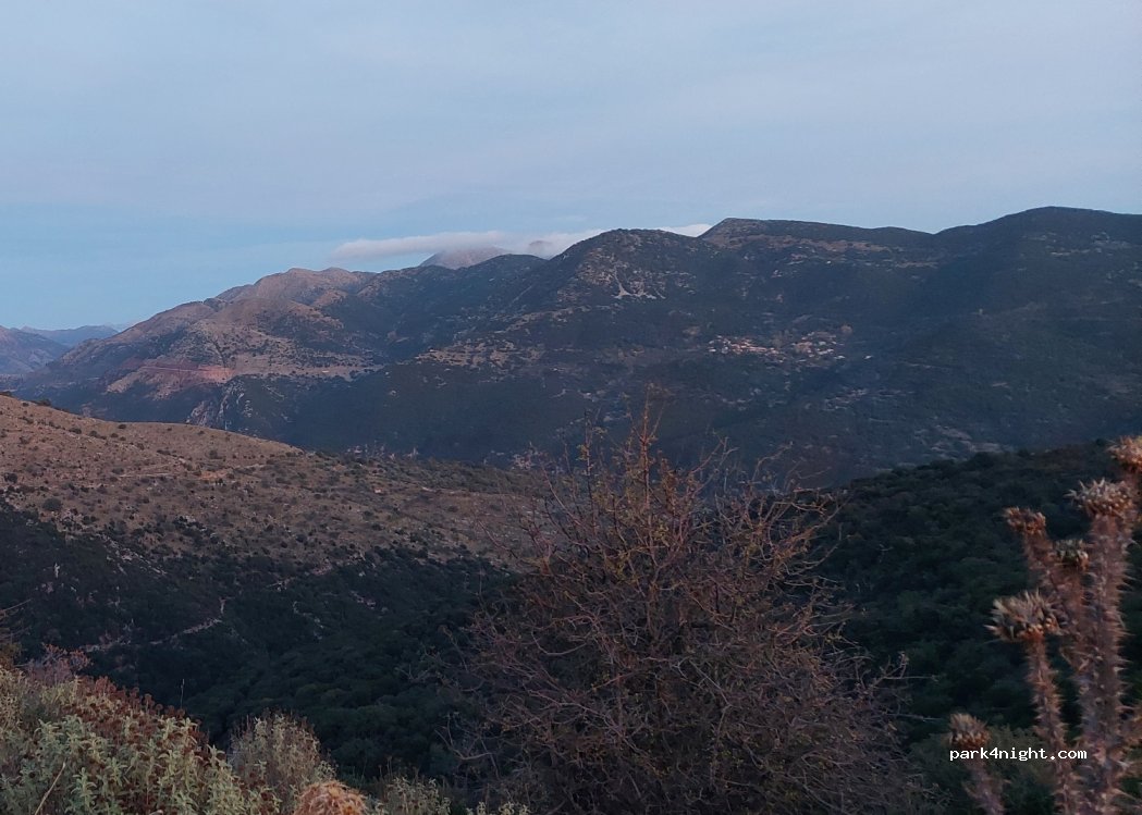 (270 63) Lampia - Greek National Rd 33 — foto 2