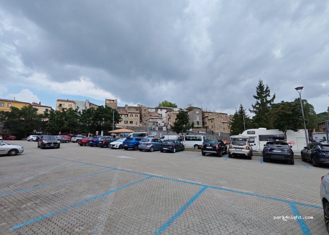 (01022) Bagnoregio - 3A Via Giuseppe Garibaldi — foto