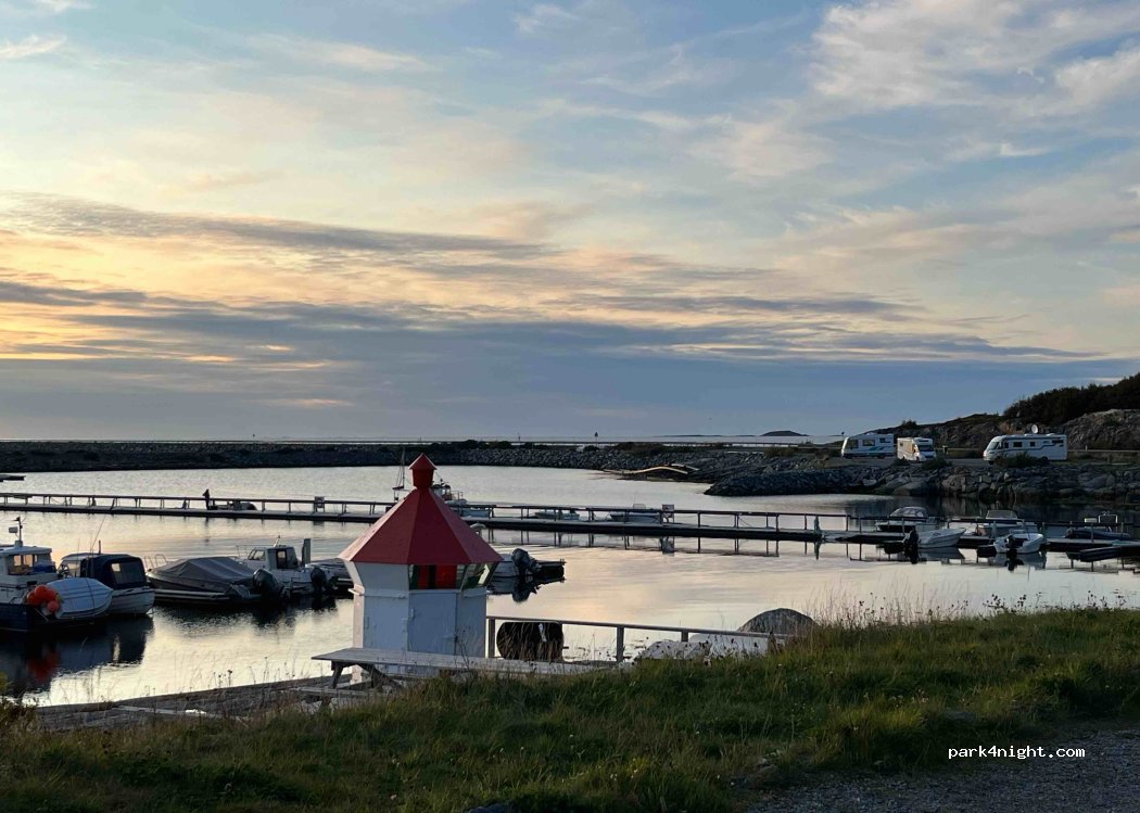 Bobil Parkering Stokkøy Marina — foto 4