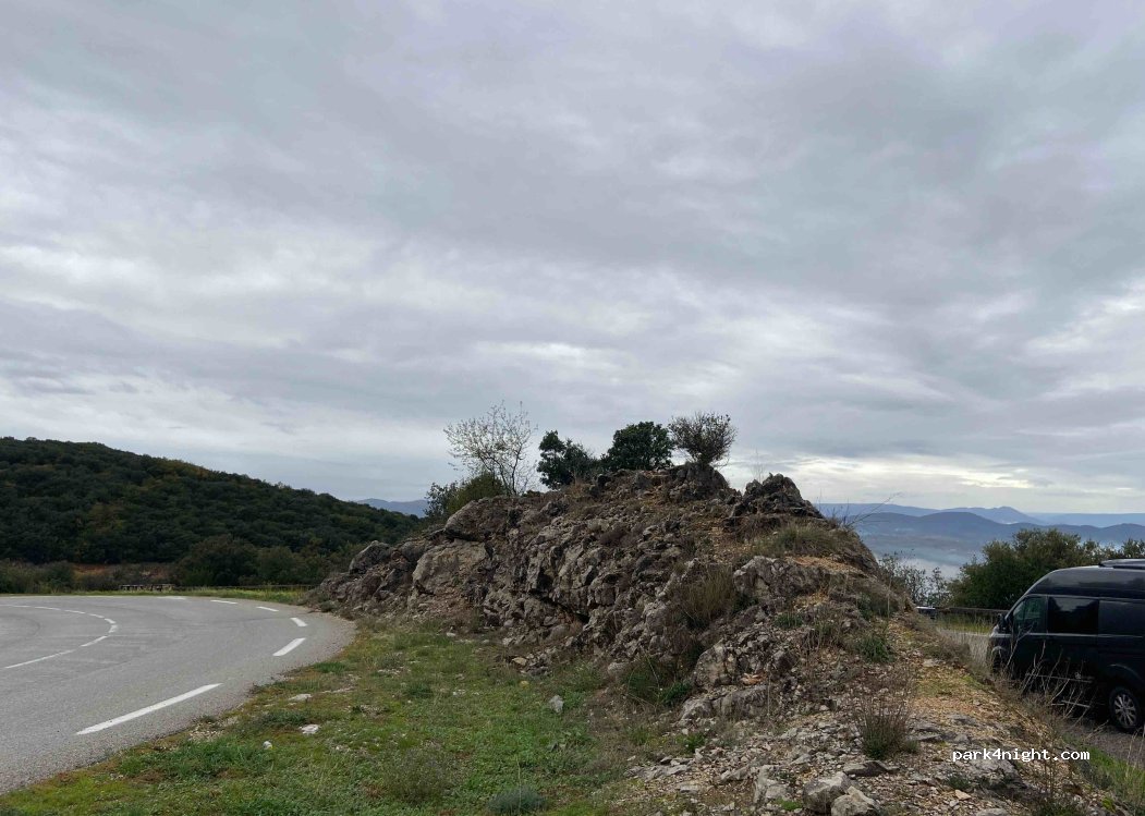 (30430) Tharaux - — foto