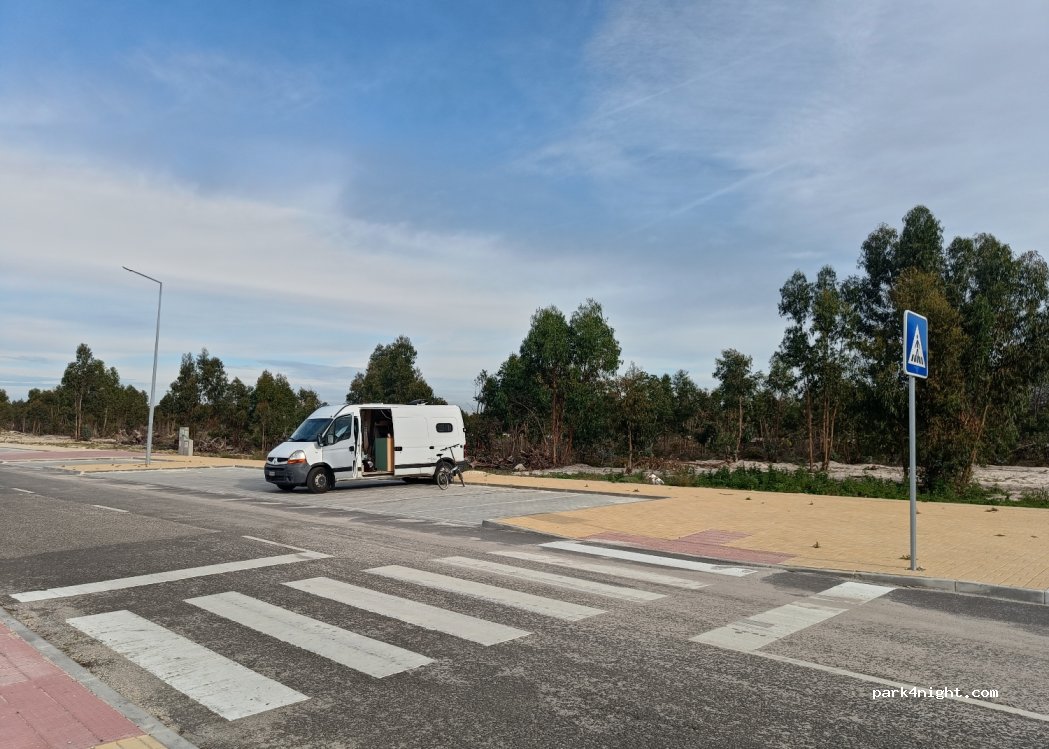 (7500-220) Sines - Unnamed Road — foto