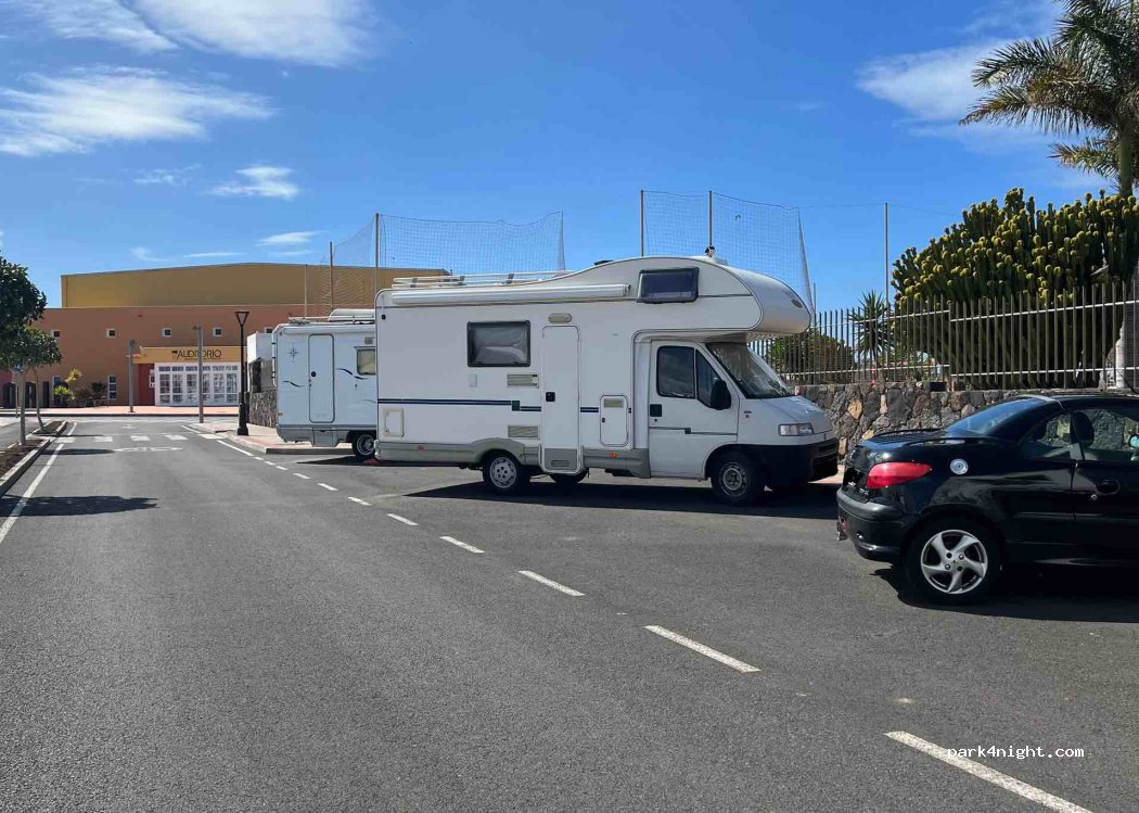 (35660) Corralejo - 4 Calle el Roque — foto 4