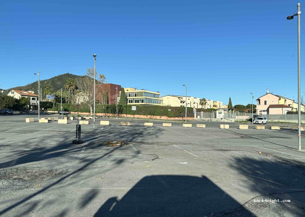 (17025) Loano - 1 Via degli Alpini — foto 2