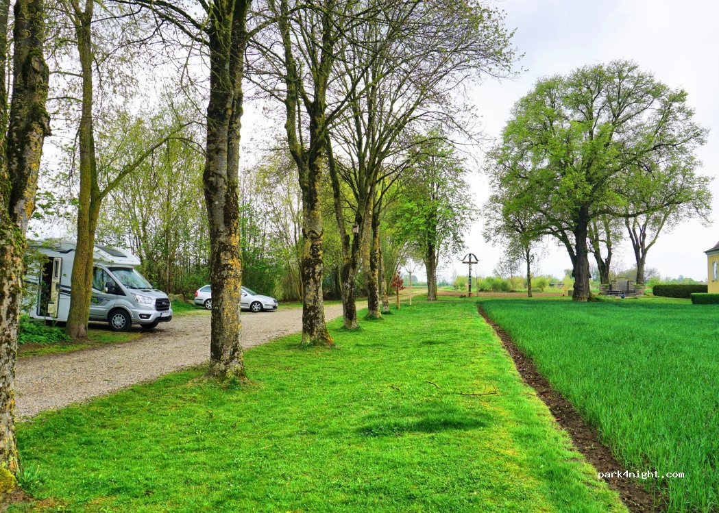(94522) Wallersdorf - Unnamed Road — foto 5