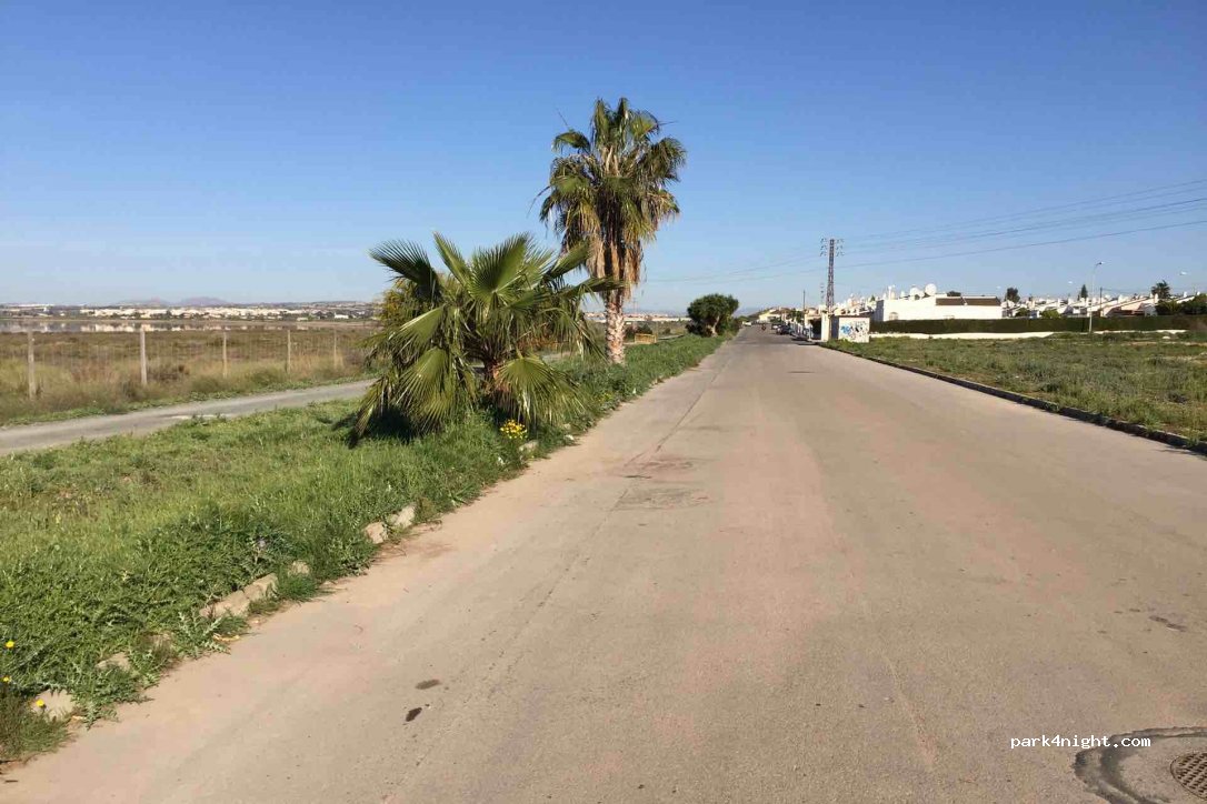 (03184) El Chaparral - 2 Calle Múnera — foto