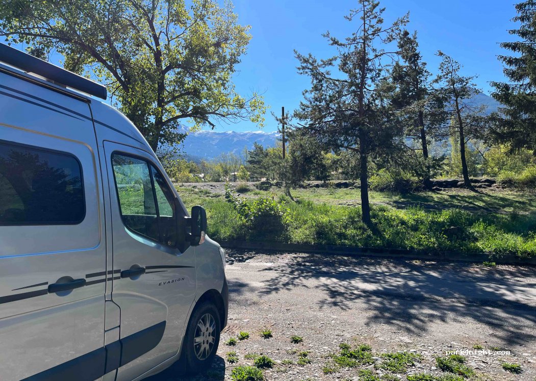 (05200) Embrun - 148 Avenue du Lac — foto